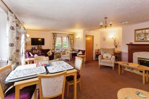 RESIDENTS LOUNGE- click for photo gallery